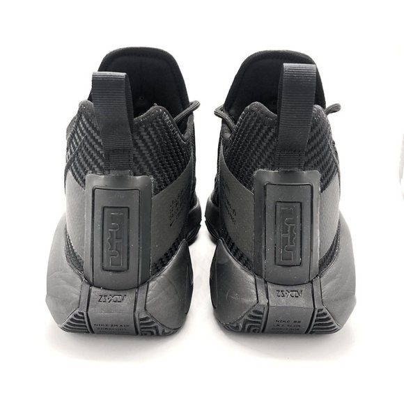 Nike Lebron Soldier XIV Men's Basketball Sneaker Shoe Limited Black CK6024-003 - Picture 4 of 16